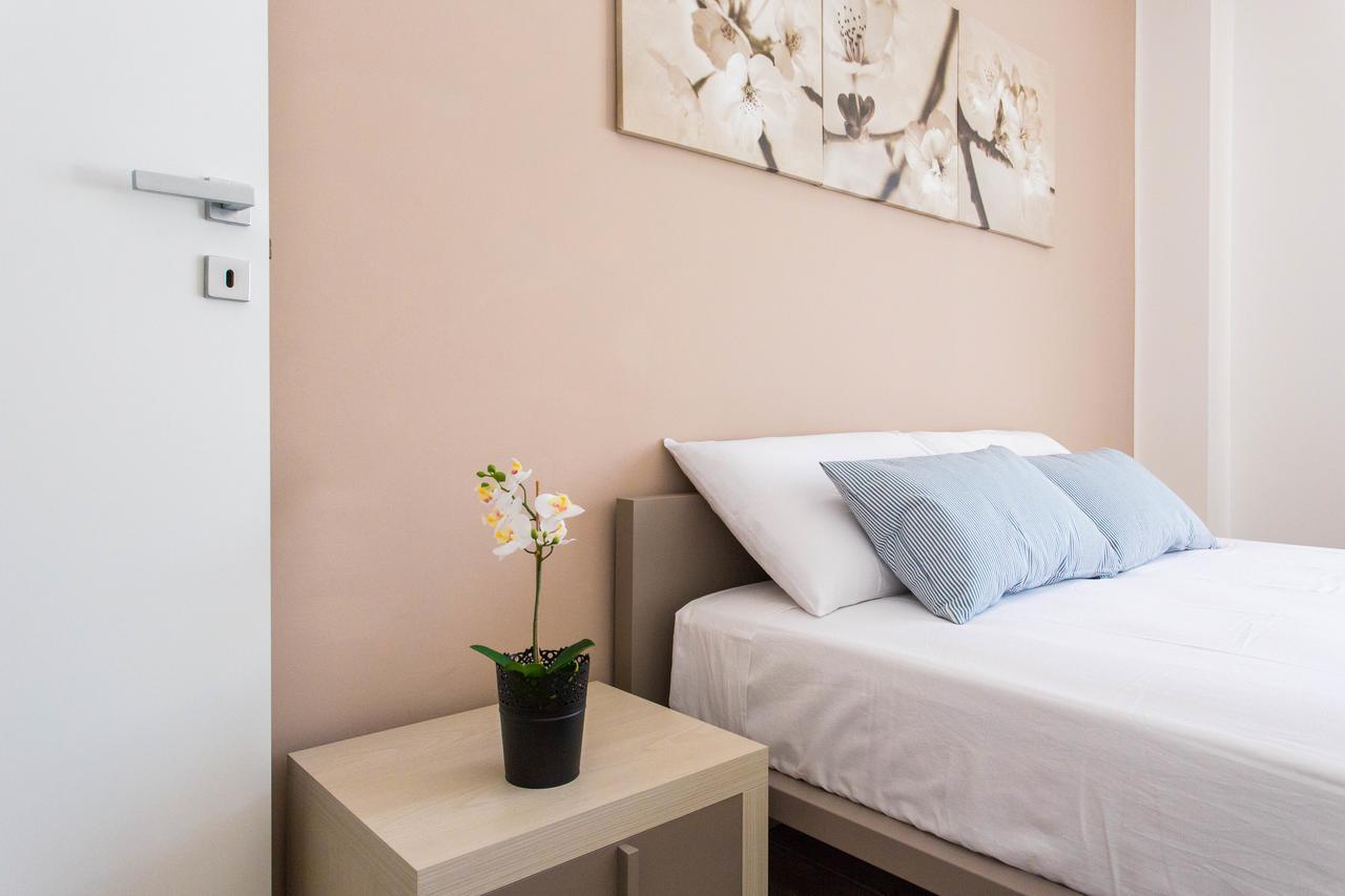 Politeama Luxury Suites Palermo Exterior foto