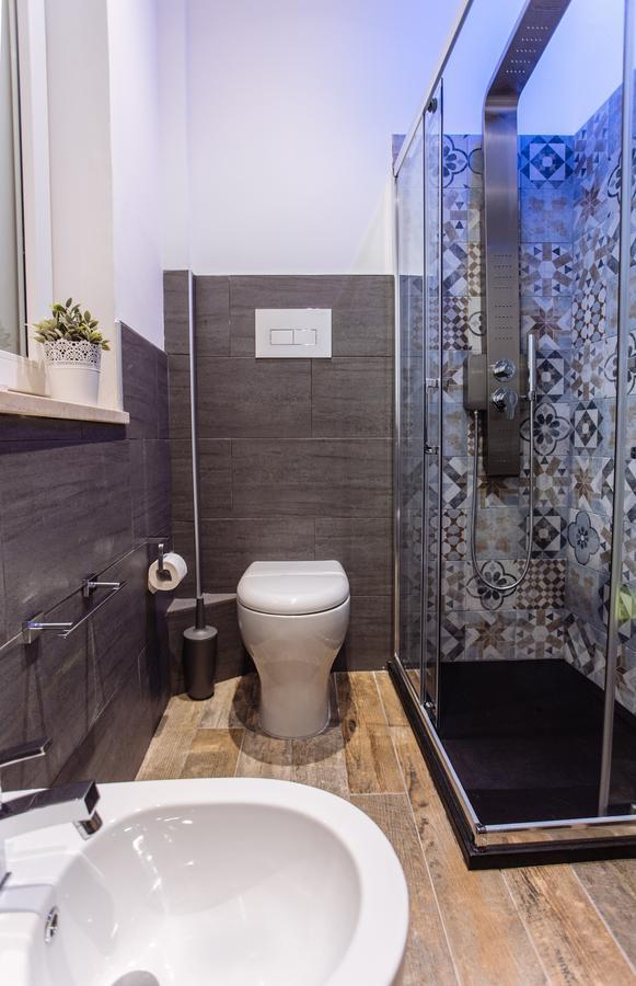 Politeama Luxury Suites Palermo Exterior foto
